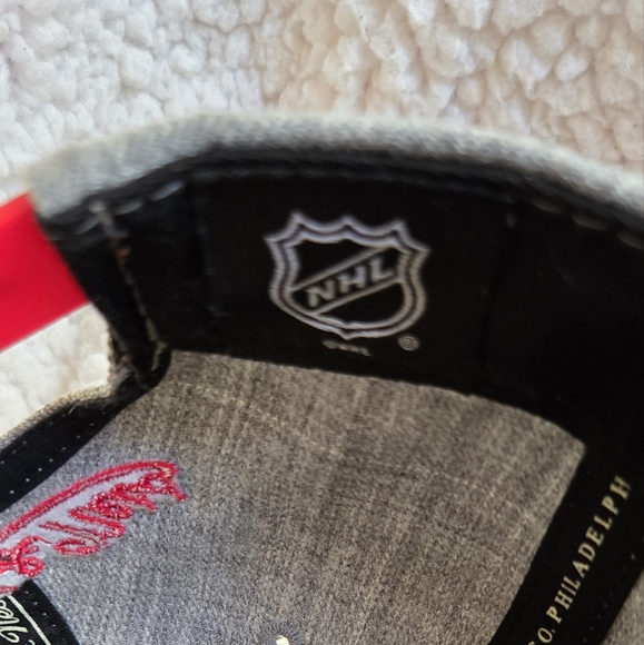 Mitchell and Ness Chicago Blackhawks hat - Picture 4 of 5